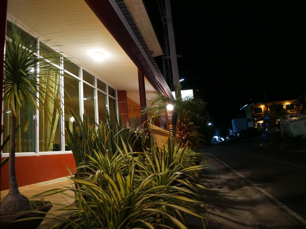 Khong Chiam 2 Hotel Exteriör bild